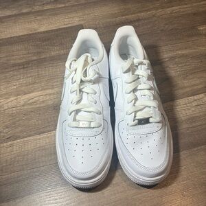 Size 7- All White Air Force 1